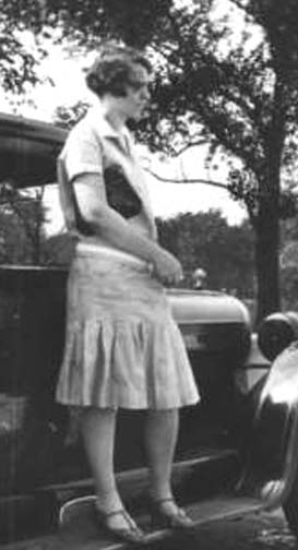 aimeeh.jpg (19827 bytes)