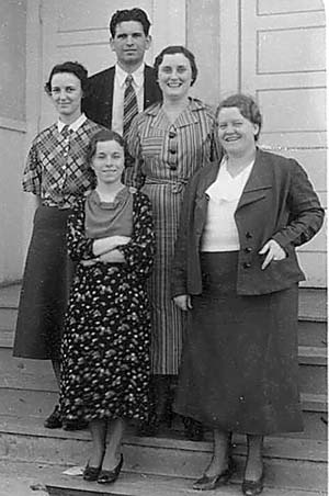 teach5.jpg (28940 bytes)